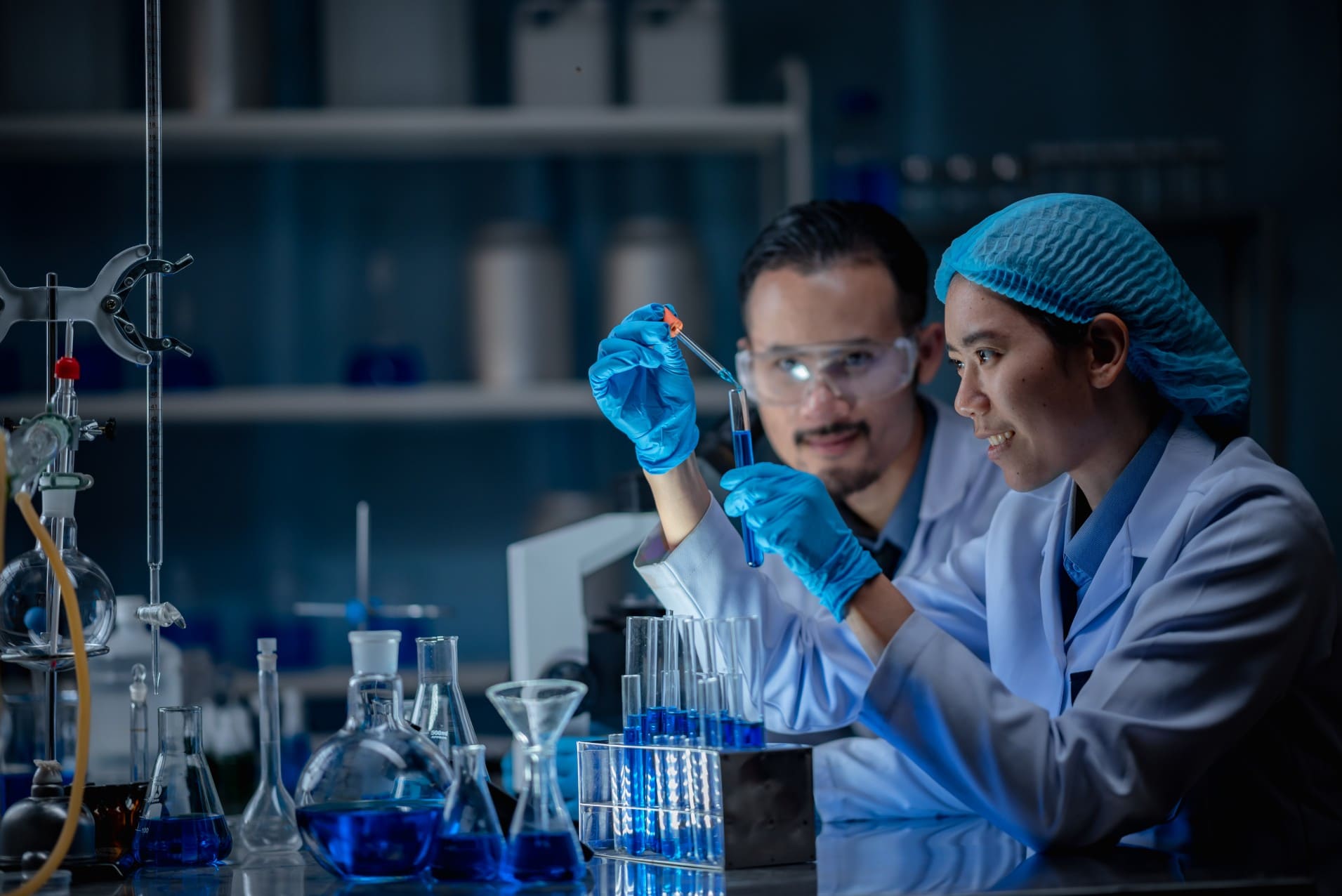 Custom synthesis laboratory